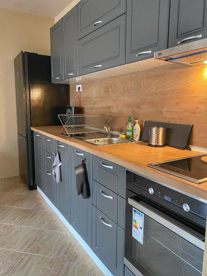 Stylish Urban Apart New 2021 Close To The Beach Varna Eksteriør bilde