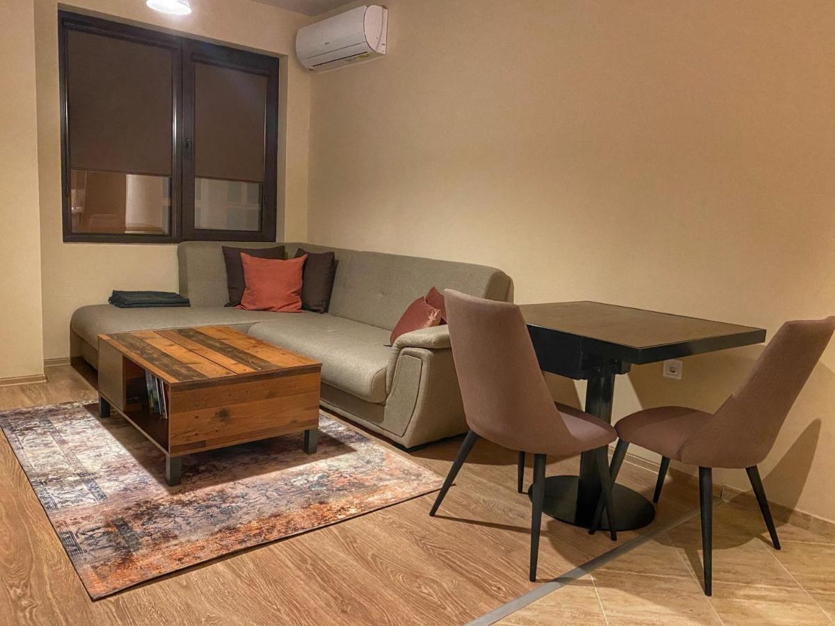 Stylish Urban Apart New 2021 Close To The Beach Varna Eksteriør bilde